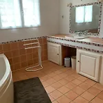 فيلة Avec Piscine Et Jardin * *