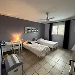 فيلة Avec Piscine Et Jardin * * Sommières