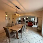 Avec Piscine Et Jardin * * * Sommières