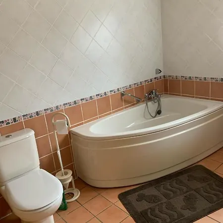 Avec Piscine Et Jardin * *